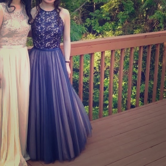 Prom Dress - Picture 1 of 2
